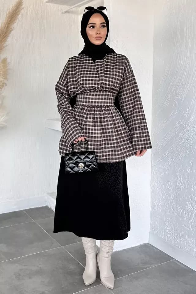 Gülseli Kadın Kruvaze Yaka Ekose Desenli Tesettür Tunik